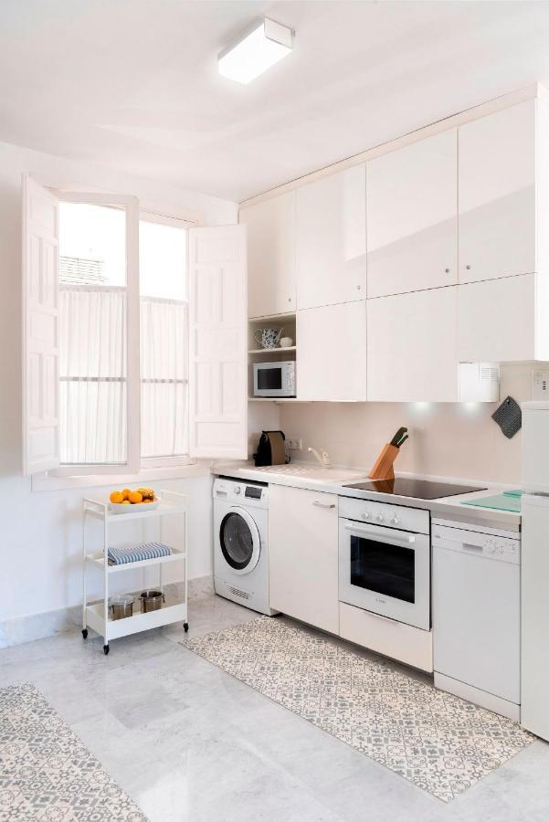 Genteel Home Pasaje Santa Cruz Севиля Екстериор снимка
