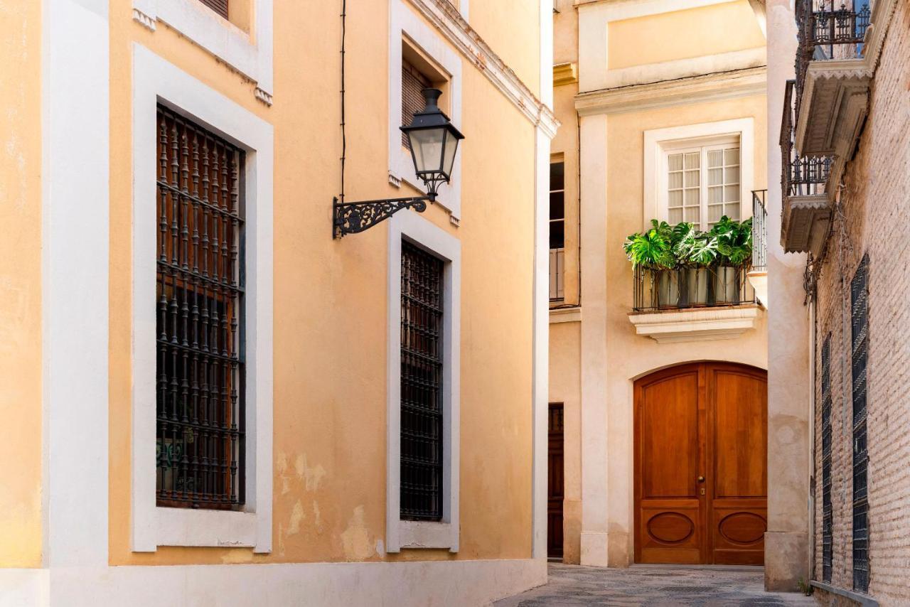Genteel Home Pasaje Santa Cruz Севиля Екстериор снимка