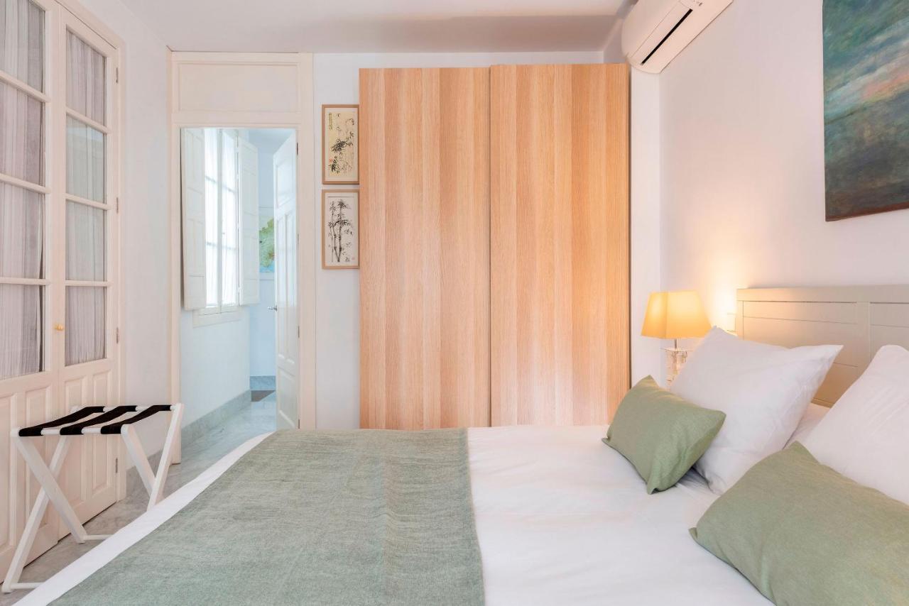 Genteel Home Pasaje Santa Cruz Севиля Екстериор снимка