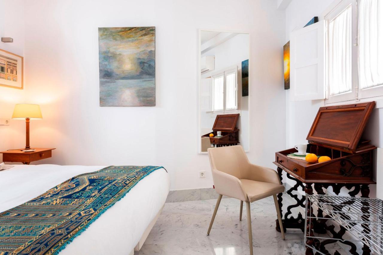 Genteel Home Pasaje Santa Cruz Севиля Екстериор снимка